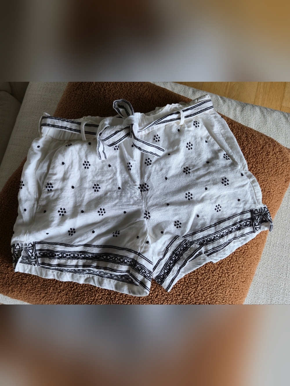 Loft White Embroidered Linen Blend Shorts Tie Waist Women's XS S Boho Indie